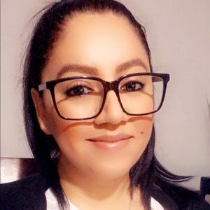 Meet your Posher, Dalila